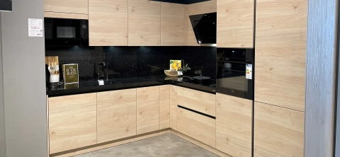 Marquardt Küchenstudio Augsburg Küche mit Holzmaserung